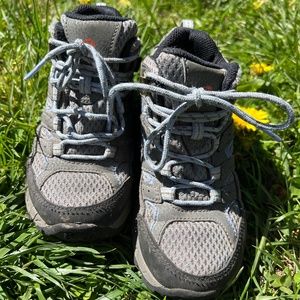 MERRELL Kids Hiking Boots size 12 unisex